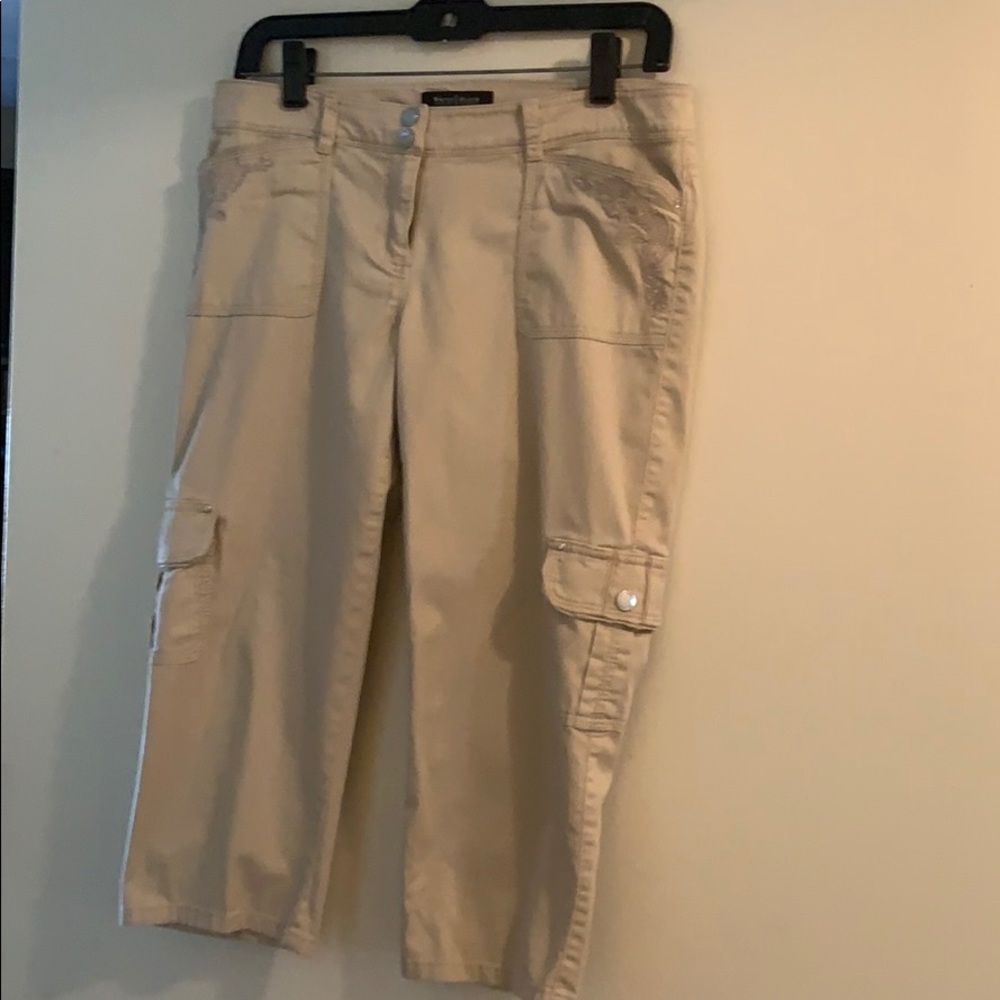 White House Black Market Crop Leg Pants